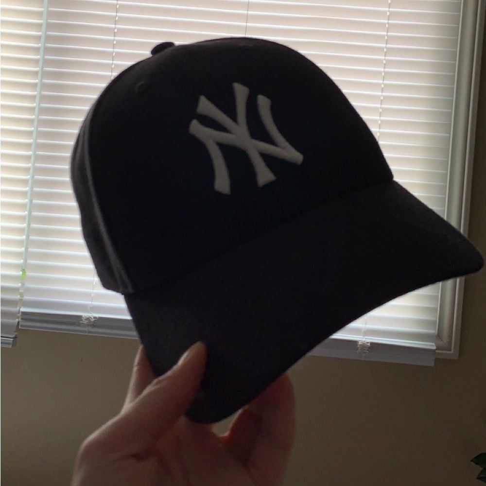New York Yankees hat!
